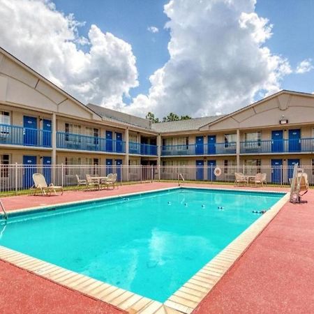 Oyo Hotel Baton Rouge Mid City Εξωτερικό φωτογραφία