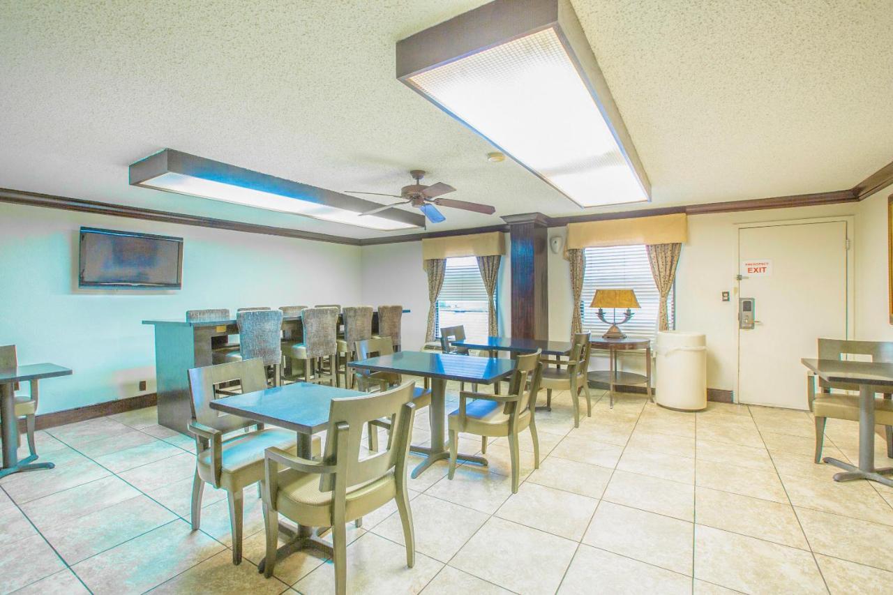 Oyo Hotel Baton Rouge Mid City Εξωτερικό φωτογραφία