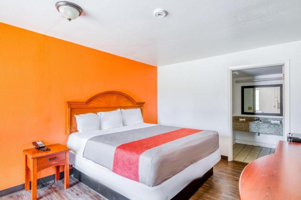 Oyo Hotel Baton Rouge Mid City Εξωτερικό φωτογραφία