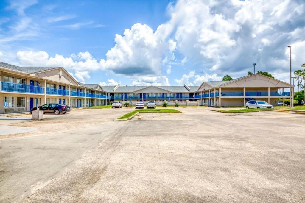 Oyo Hotel Baton Rouge Mid City Εξωτερικό φωτογραφία