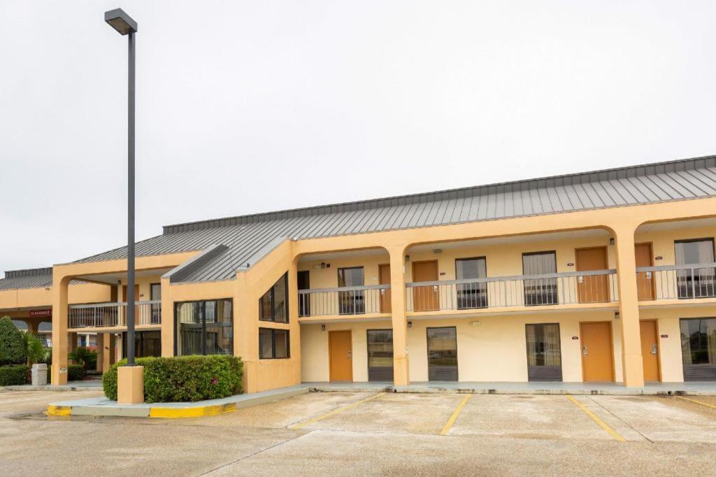 Oyo Hotel Baton Rouge Mid City Εξωτερικό φωτογραφία